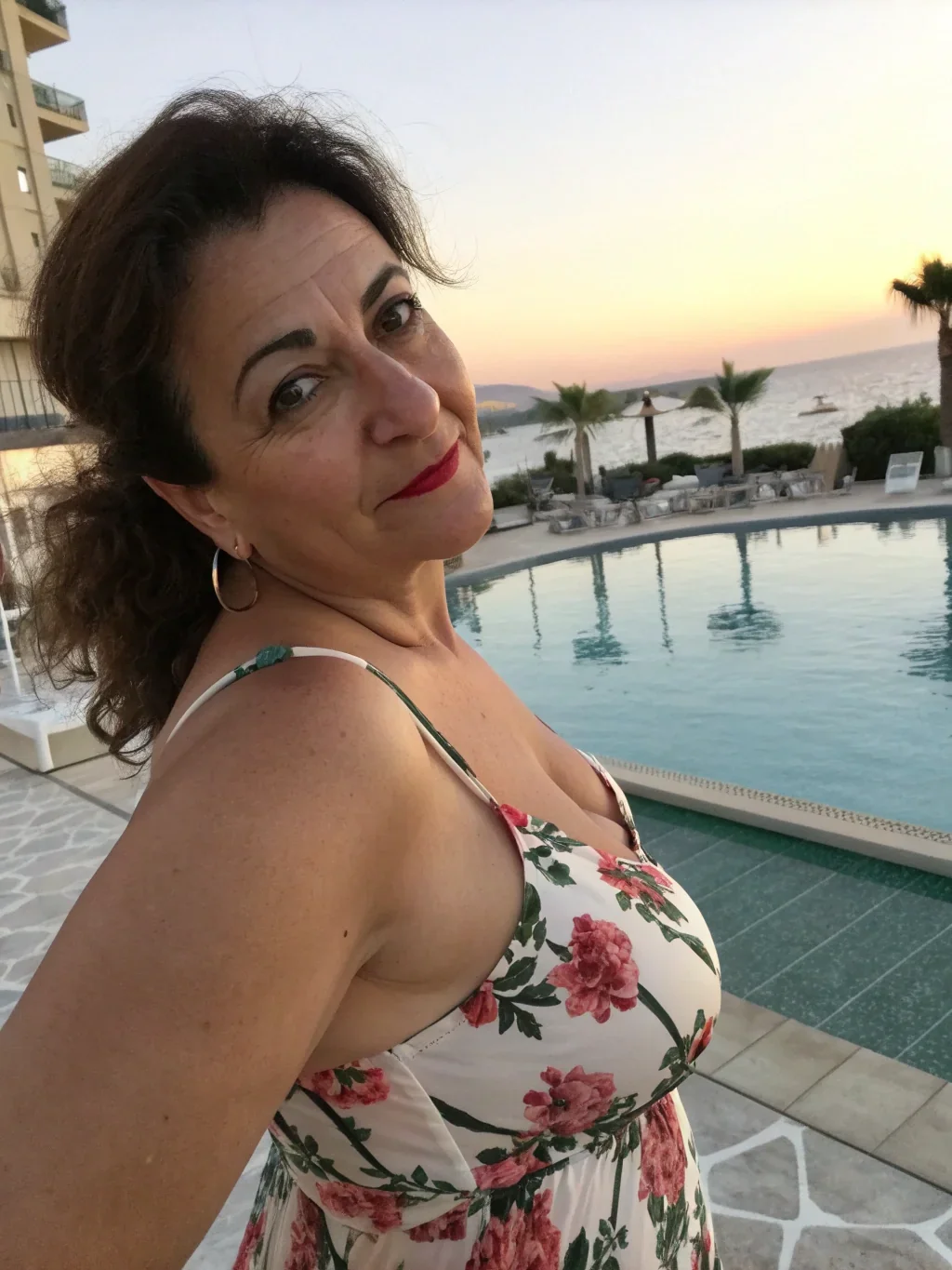 Gloria Esther